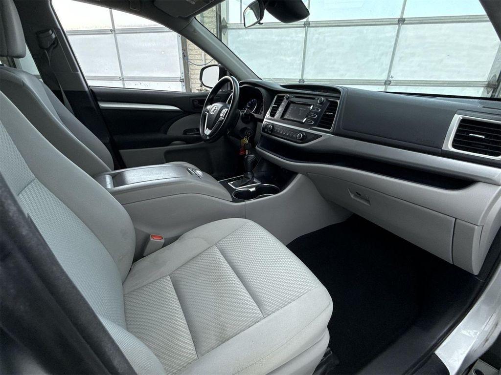 used 2017 Toyota Highlander car, priced at $19,468