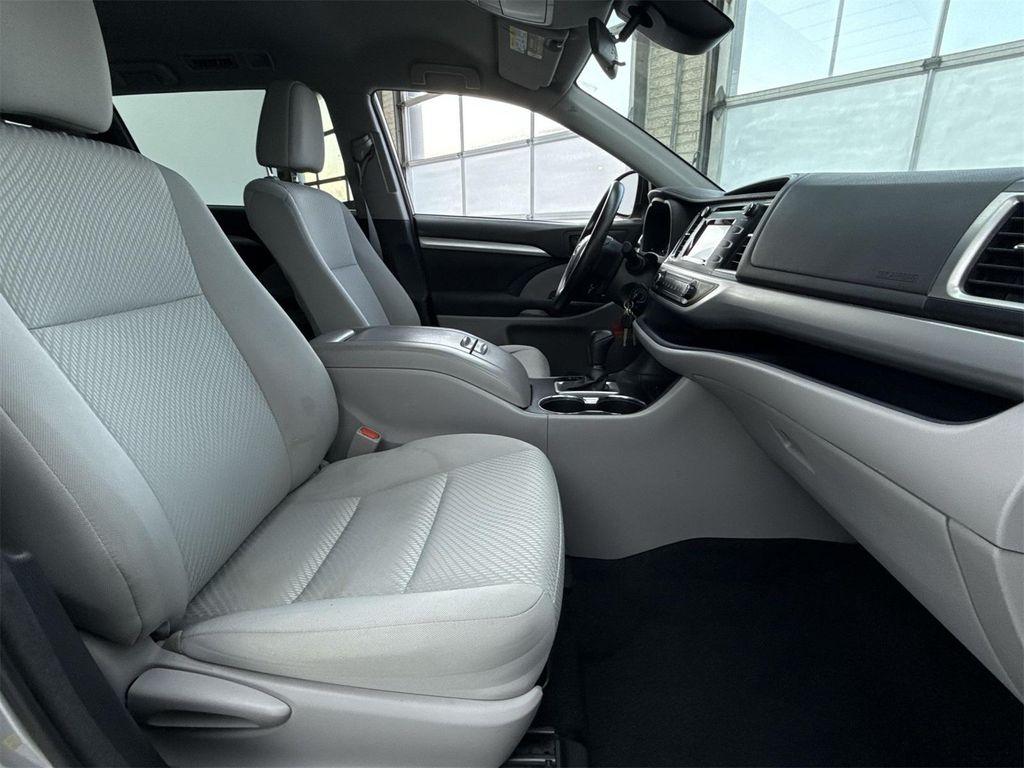 used 2017 Toyota Highlander car, priced at $19,468