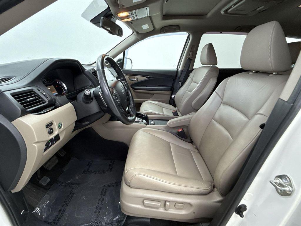 used 2016 Honda Pilot car, priced at $17,558