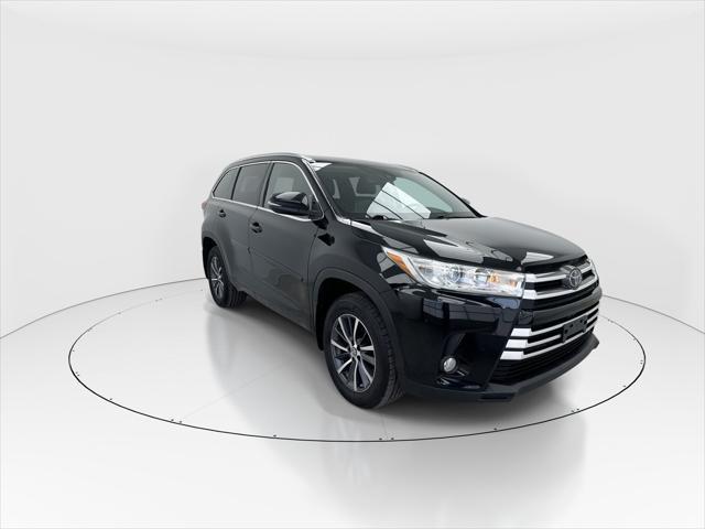 used 2018 Toyota Highlander car, priced at $24,988