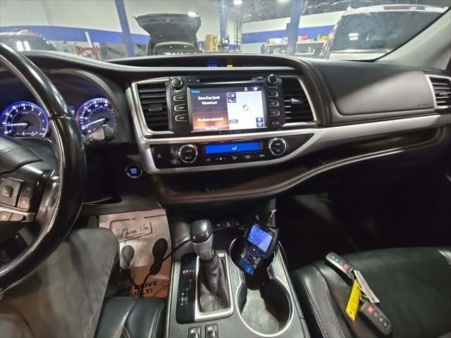used 2018 Toyota Highlander car, priced at $24,988