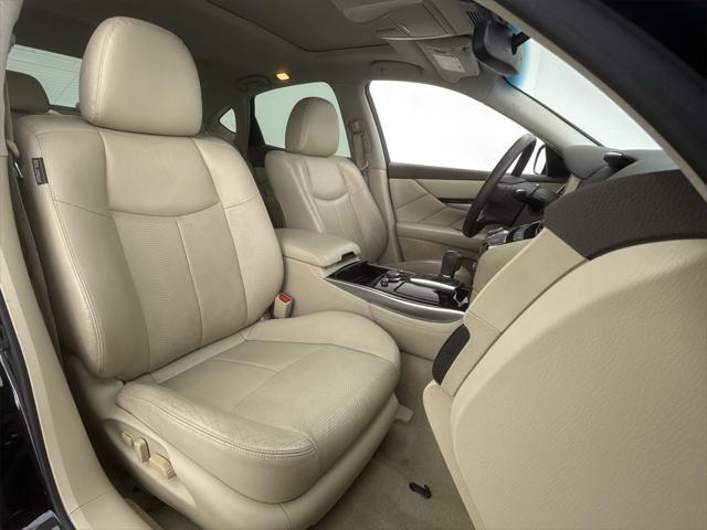 used 2015 INFINITI Q70 car, priced at $13,888