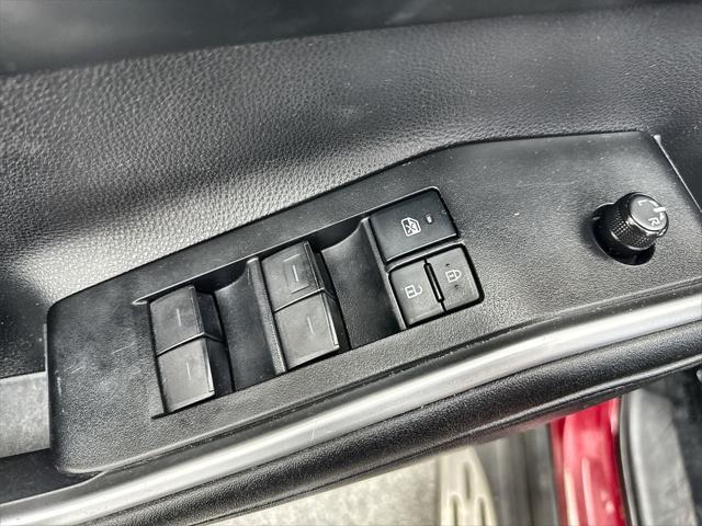 used 2021 Toyota Highlander car, priced at $24,988