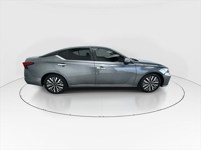 used 2023 Nissan Altima car, priced at $17,988