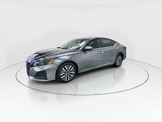 used 2023 Nissan Altima car, priced at $17,988