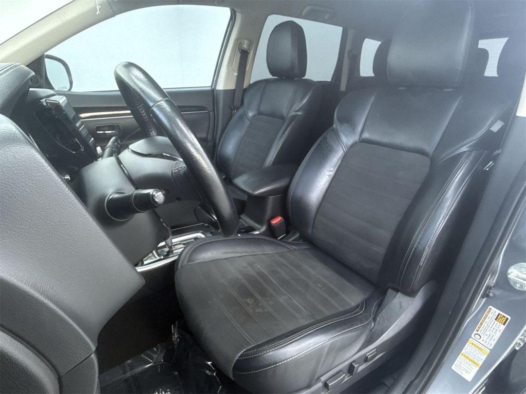 used 2020 Mitsubishi Outlander car, priced at $13,988