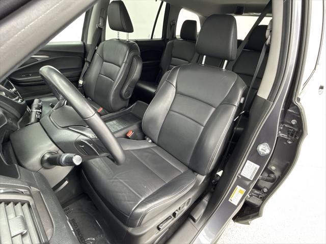 used 2022 Honda Pilot car, priced at $32,888