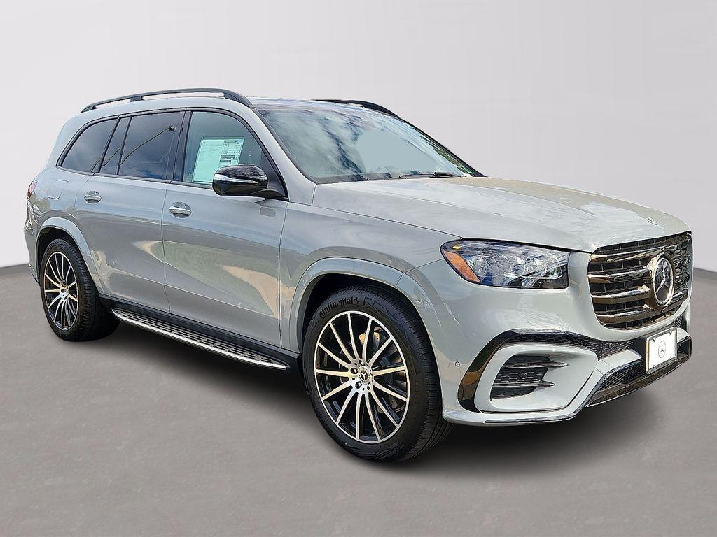 new 2026 Mercedes-Benz GLS 580 car, priced at $121,615