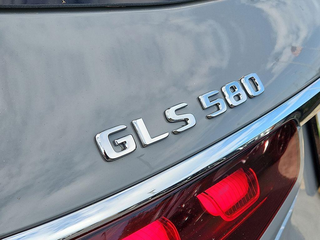 new 2026 Mercedes-Benz GLS 580 car, priced at $121,615