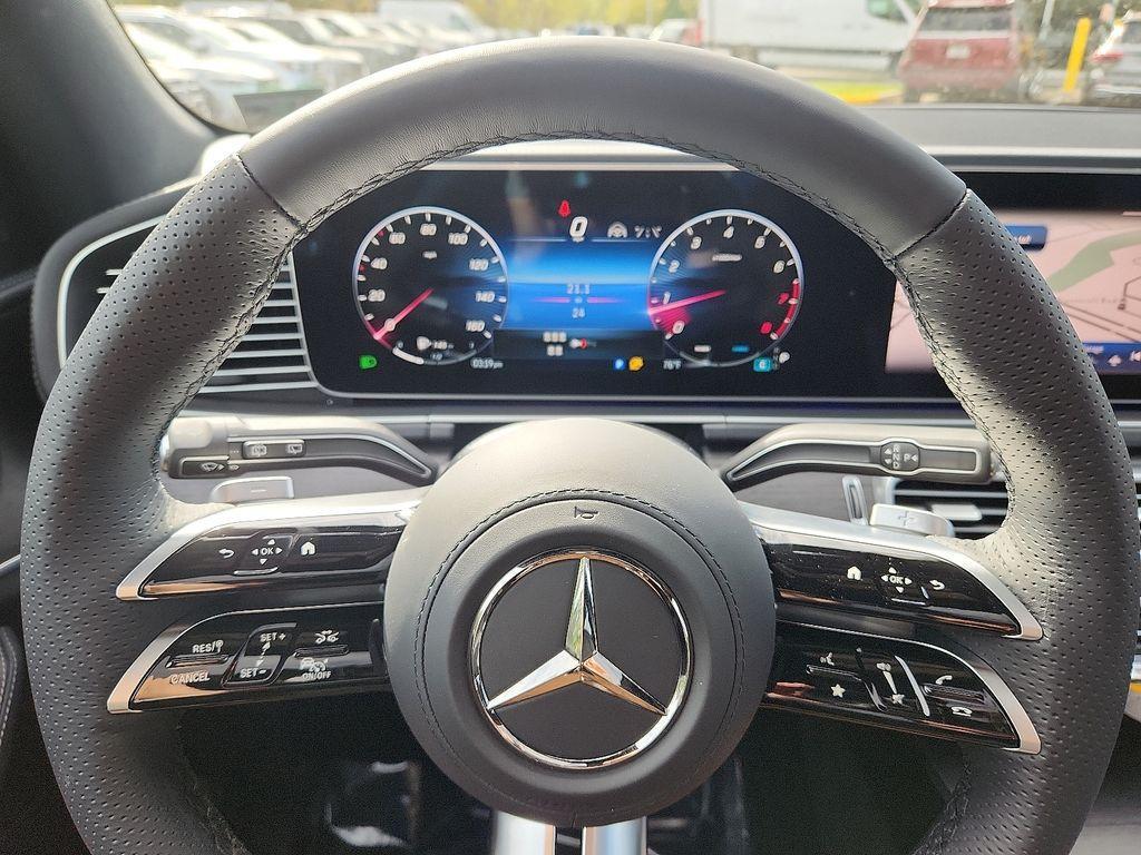 new 2026 Mercedes-Benz GLS 580 car, priced at $121,615