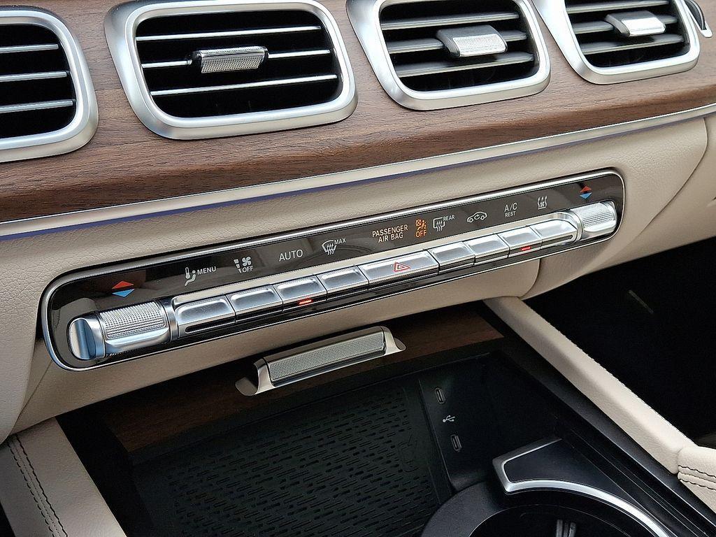 new 2025 Mercedes-Benz GLE 450e car, priced at $76,110
