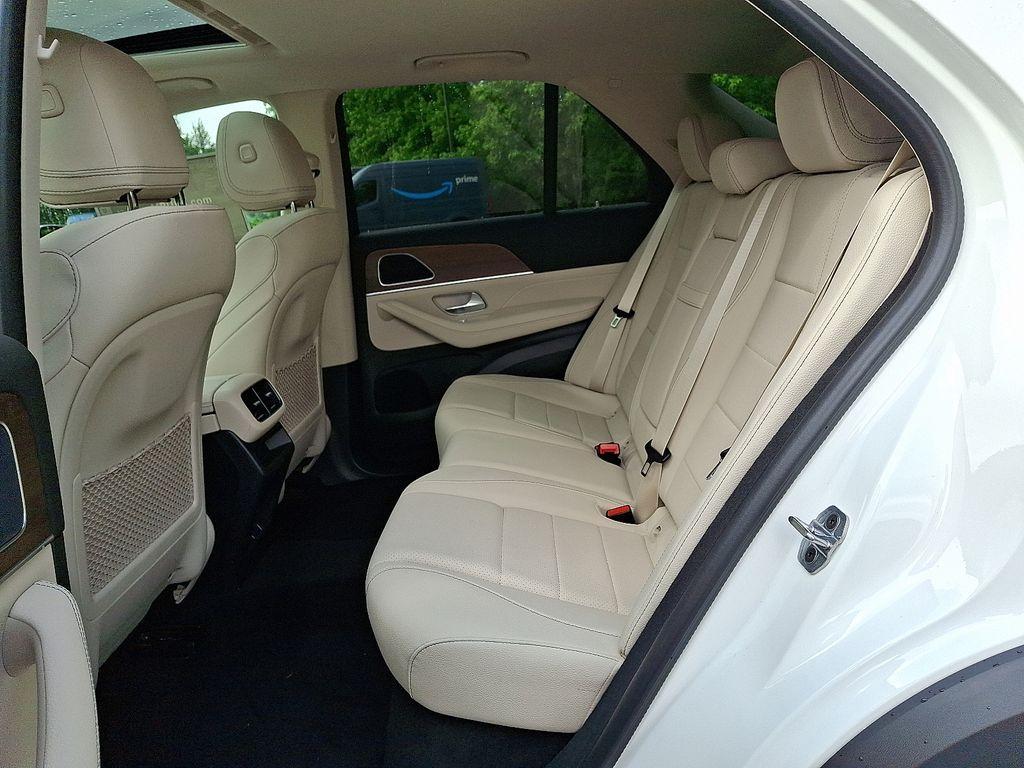 new 2025 Mercedes-Benz GLE 450e car, priced at $76,110