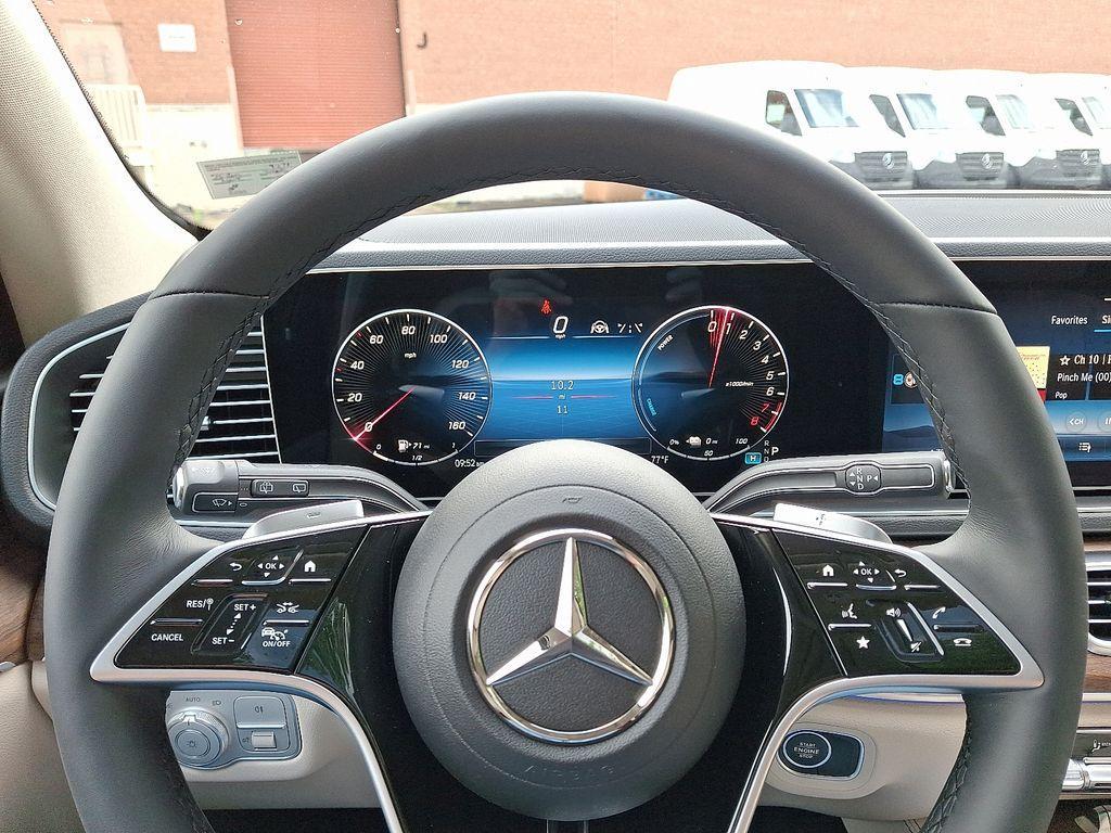 new 2025 Mercedes-Benz GLE 450e car, priced at $76,110