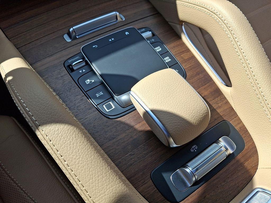 new 2026 Mercedes-Benz GLS 450 car, priced at $101,685
