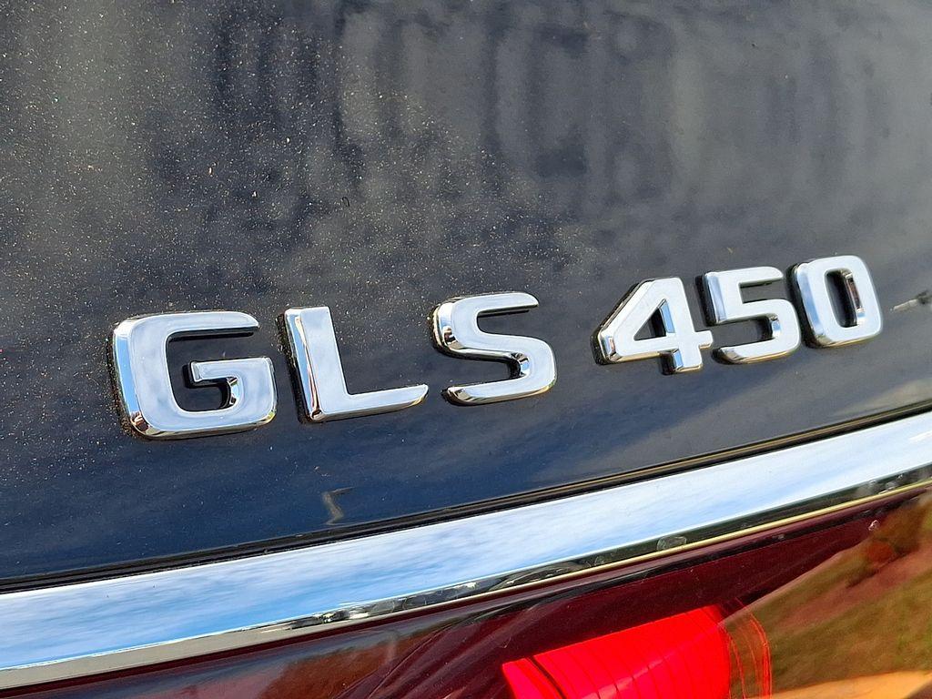 new 2026 Mercedes-Benz GLS 450 car, priced at $101,685