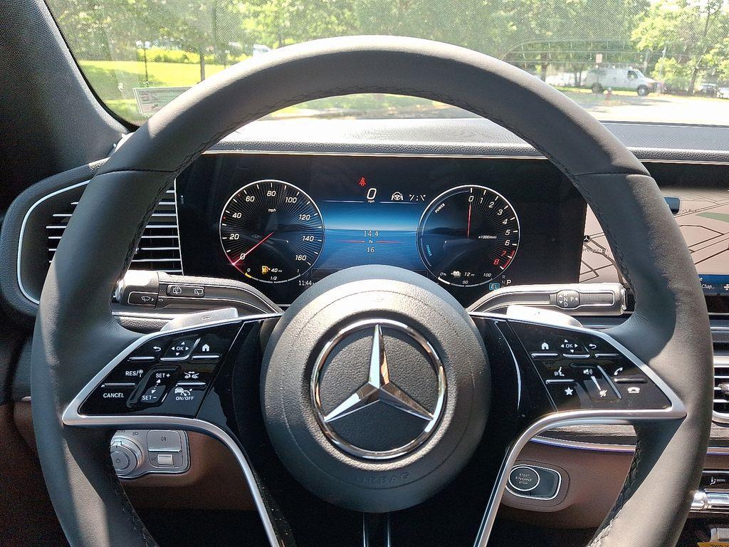 new 2025 Mercedes-Benz GLE 450e car, priced at $83,810