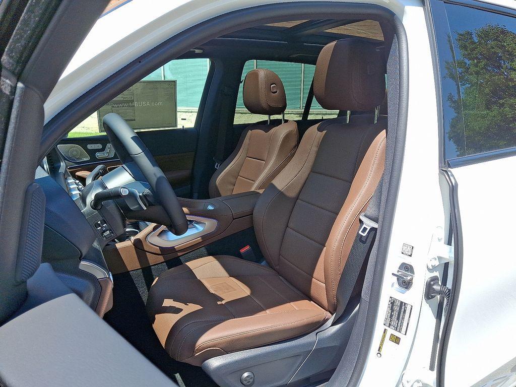 new 2025 Mercedes-Benz GLE 450e car, priced at $83,810
