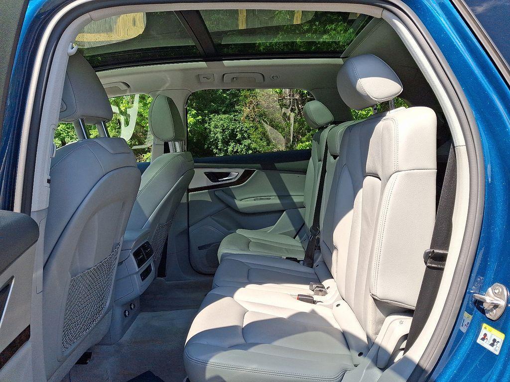 used 2019 Audi Q7 car, priced at $15,000