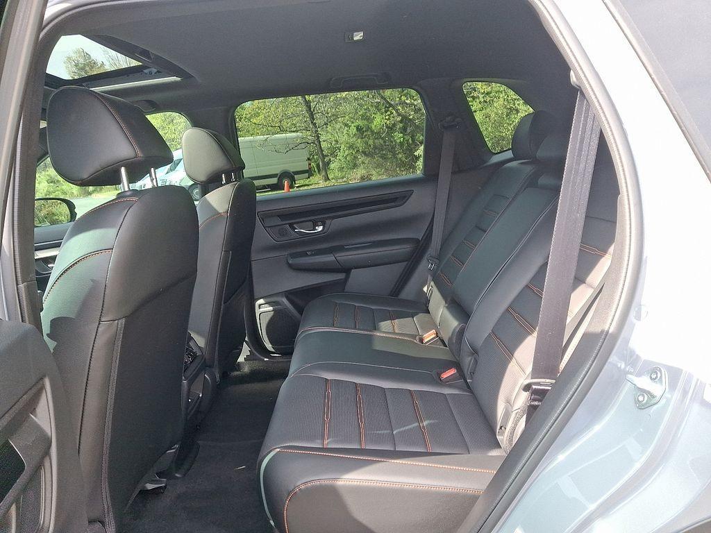 used 2025 Honda CR-V Hybrid car, priced at $39,800