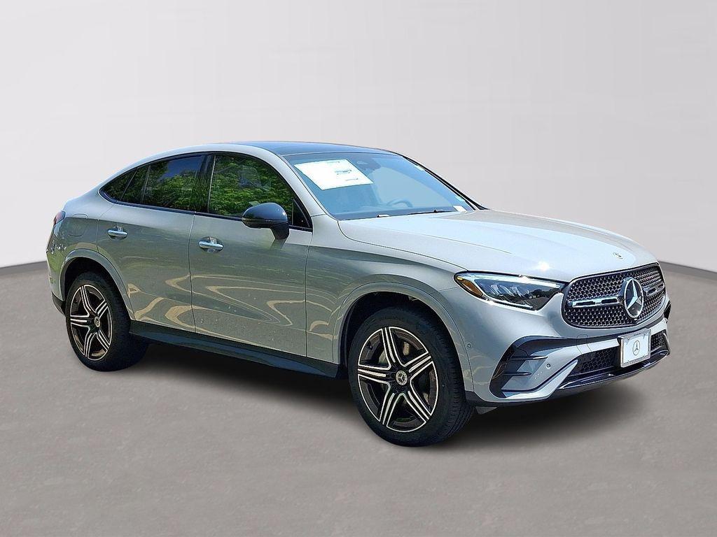 new 2025 Mercedes-Benz GLC 300 car, priced at $68,020