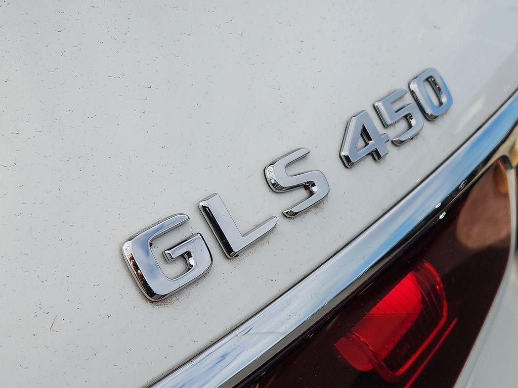 new 2026 Mercedes-Benz GLS 450 car, priced at $101,635