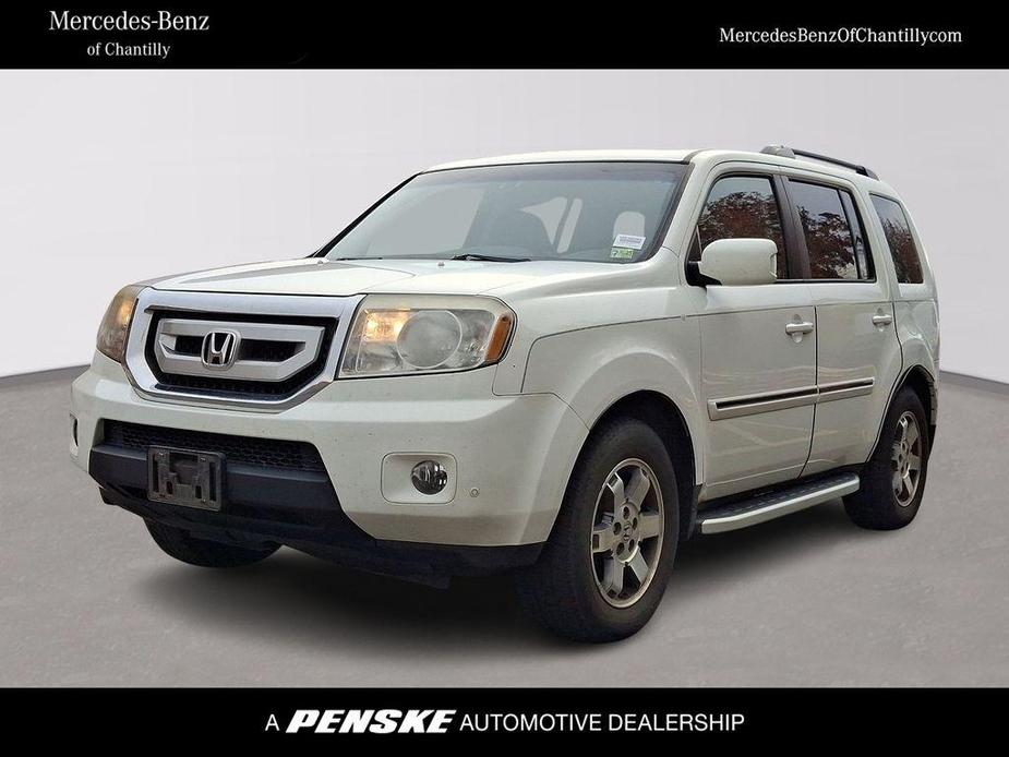 used 2009 Honda Pilot car, priced at $7,000