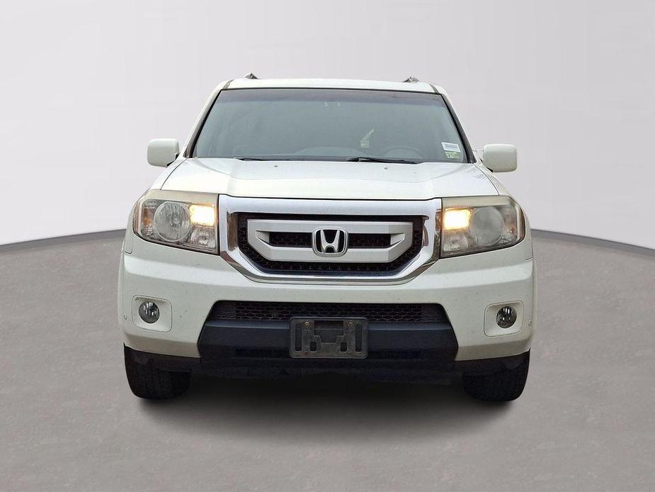 used 2009 Honda Pilot car, priced at $7,000