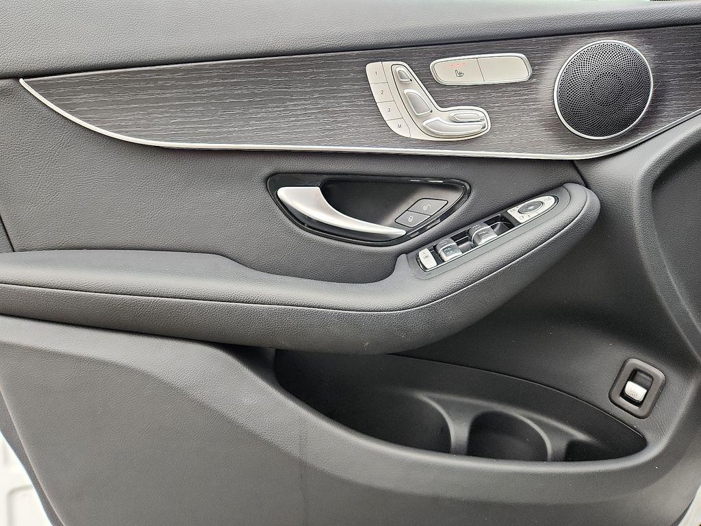 used 2022 Mercedes-Benz GLC 300 car, priced at $33,800