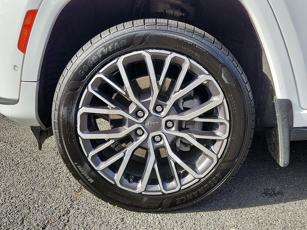 used 2022 Jeep Grand Cherokee L car, priced at $43,300