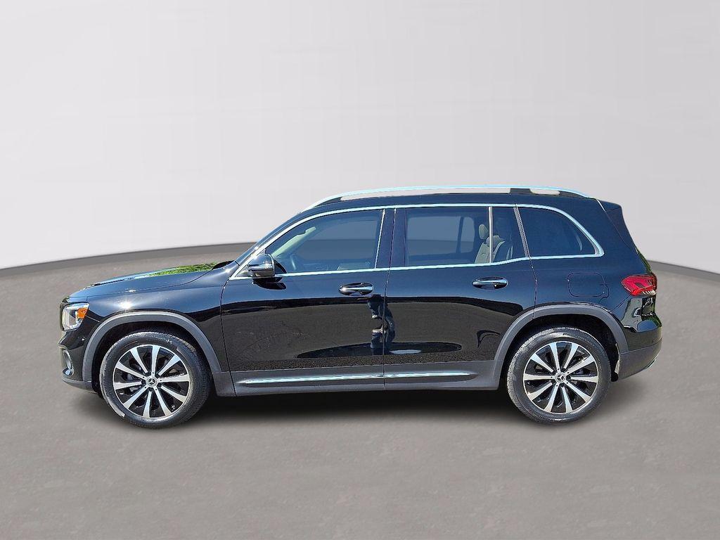 used 2023 Mercedes-Benz GLB 250 car, priced at $31,400