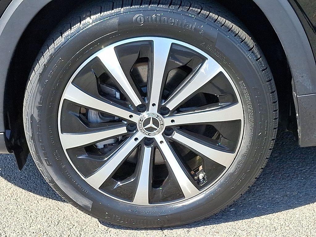 used 2023 Mercedes-Benz GLB 250 car, priced at $31,400