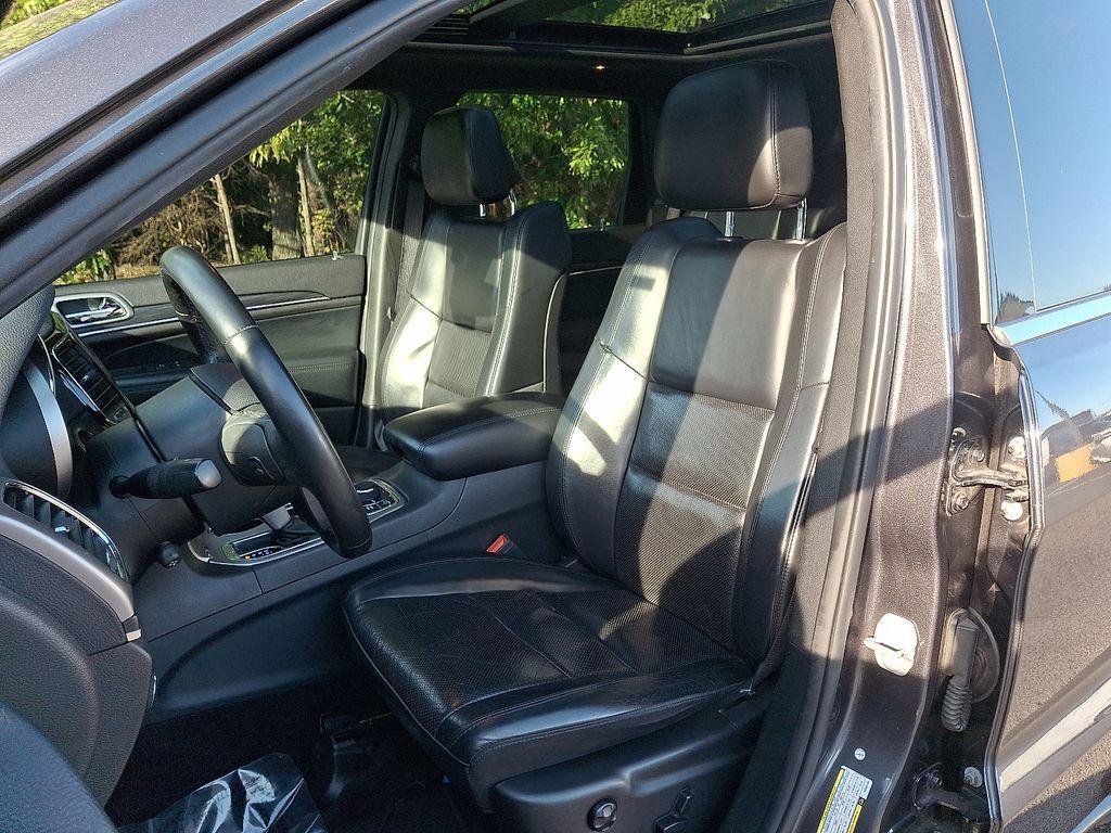 used 2019 Jeep Grand Cherokee car, priced at $15,500