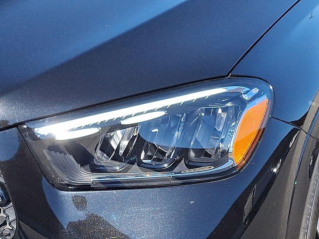 new 2026 Mercedes-Benz GLE 450 car, priced at $81,330