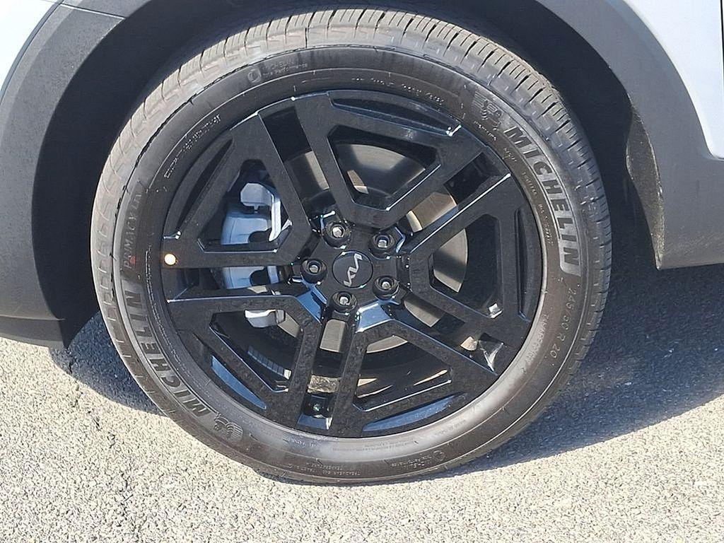 used 2025 Kia Telluride car, priced at $51,936