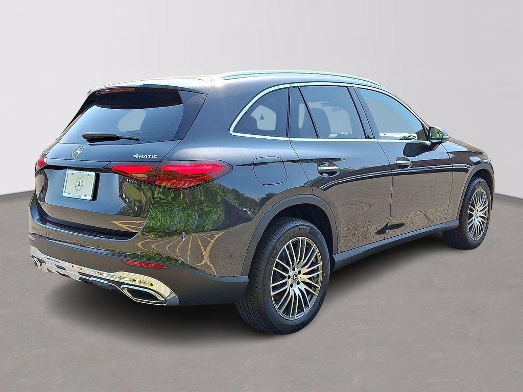 new 2025 Mercedes-Benz GLC 300 car, priced at $55,985