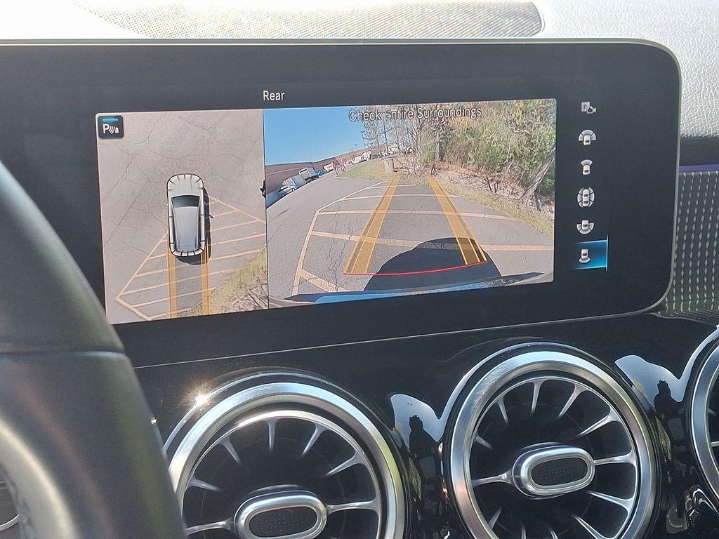 used 2020 Mercedes-Benz GLB 250 car, priced at $27,400