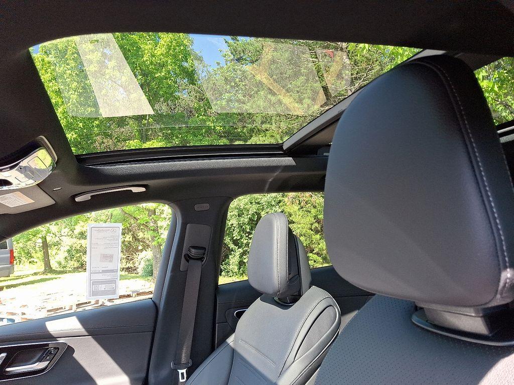 new 2025 Mercedes-Benz GLC 300 car, priced at $66,310