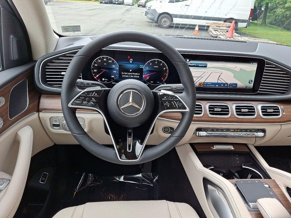 new 2025 Mercedes-Benz GLE 350 car, priced at $67,160