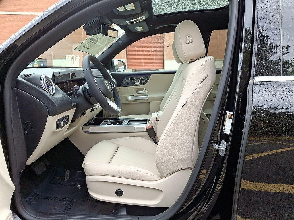 used 2025 Mercedes-Benz GLB 250 car, priced at $42,622