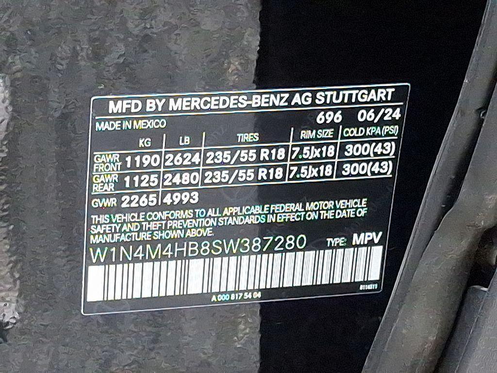 used 2025 Mercedes-Benz GLB 250 car, priced at $42,622