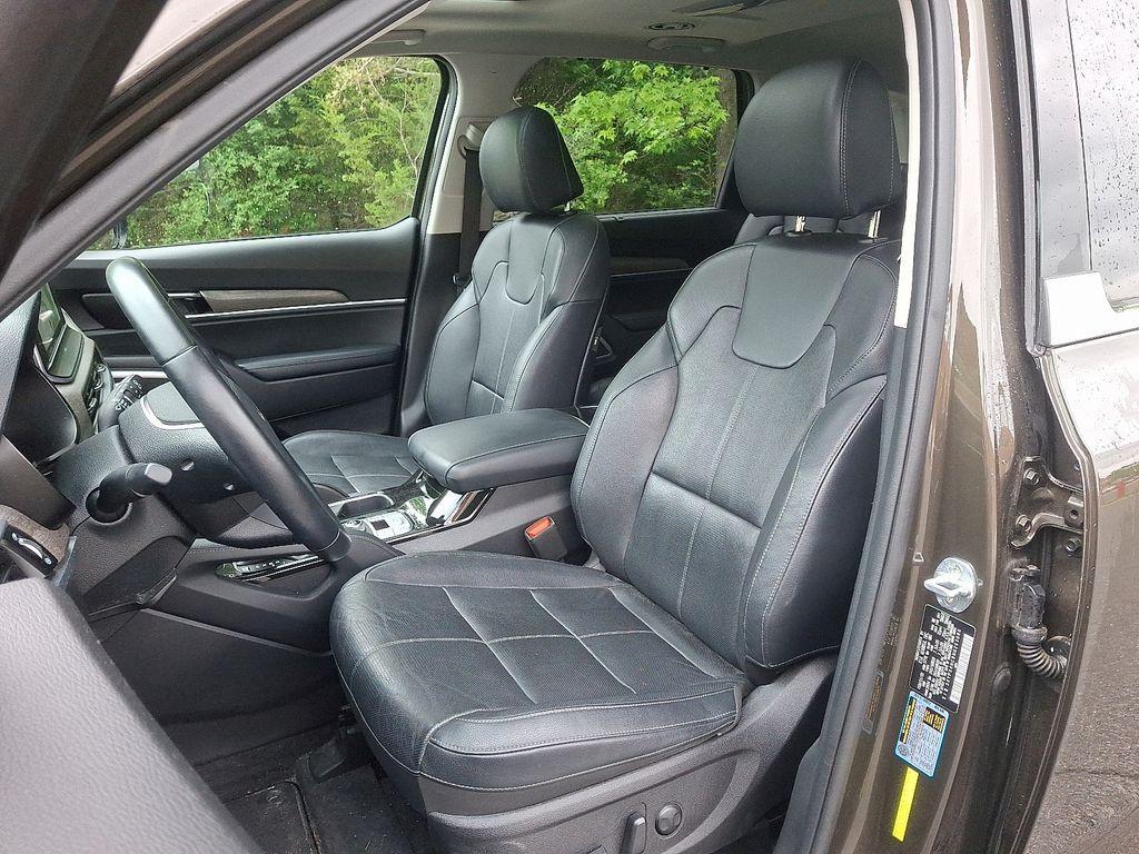 used 2022 Kia Telluride car, priced at $31,162
