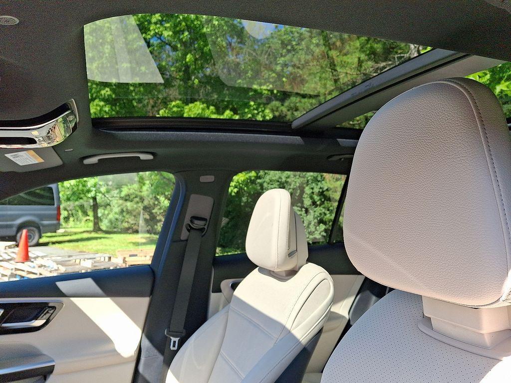 new 2025 Mercedes-Benz GLC 300 car, priced at $58,030