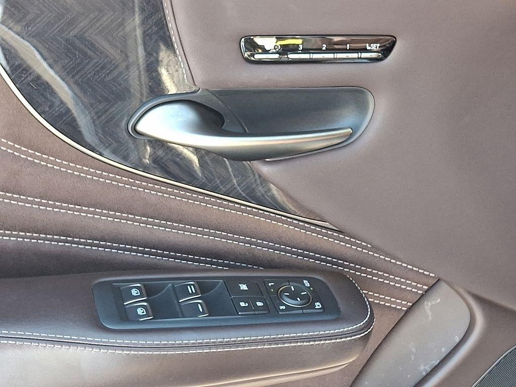 used 2020 Lexus LS 500 car, priced at $43,131