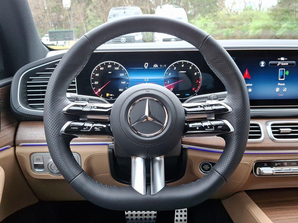 new 2025 Mercedes-Benz GLS 580 car, priced at $119,065