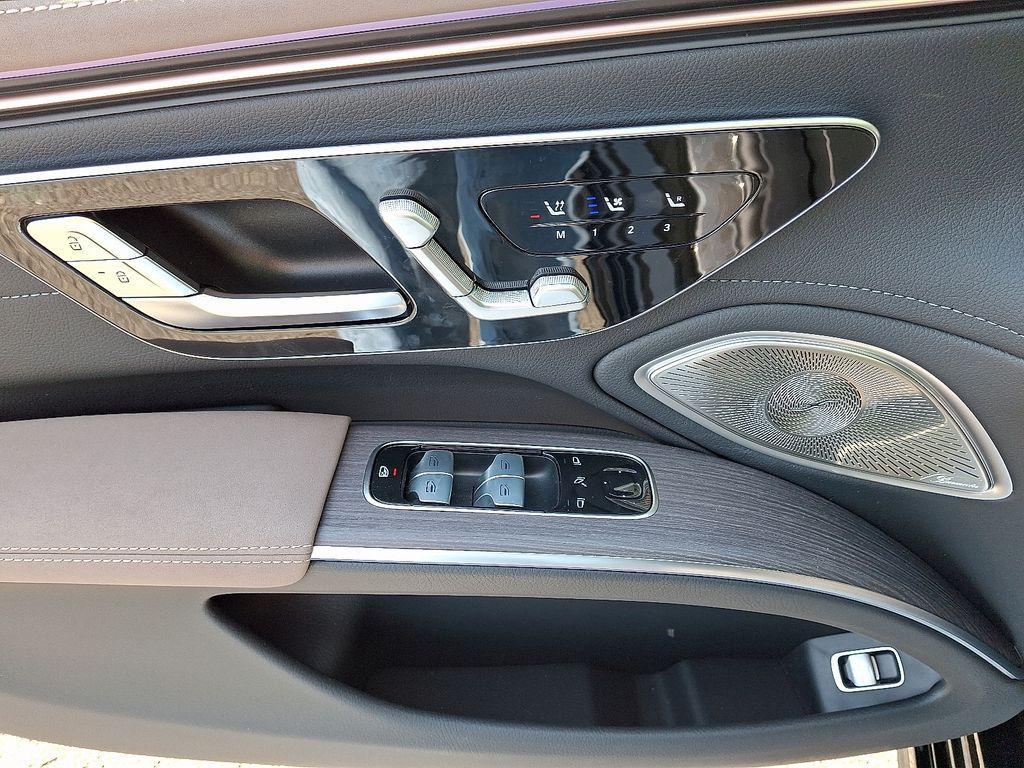 new 2025 Mercedes-Benz EQS 450 car, priced at $108,835