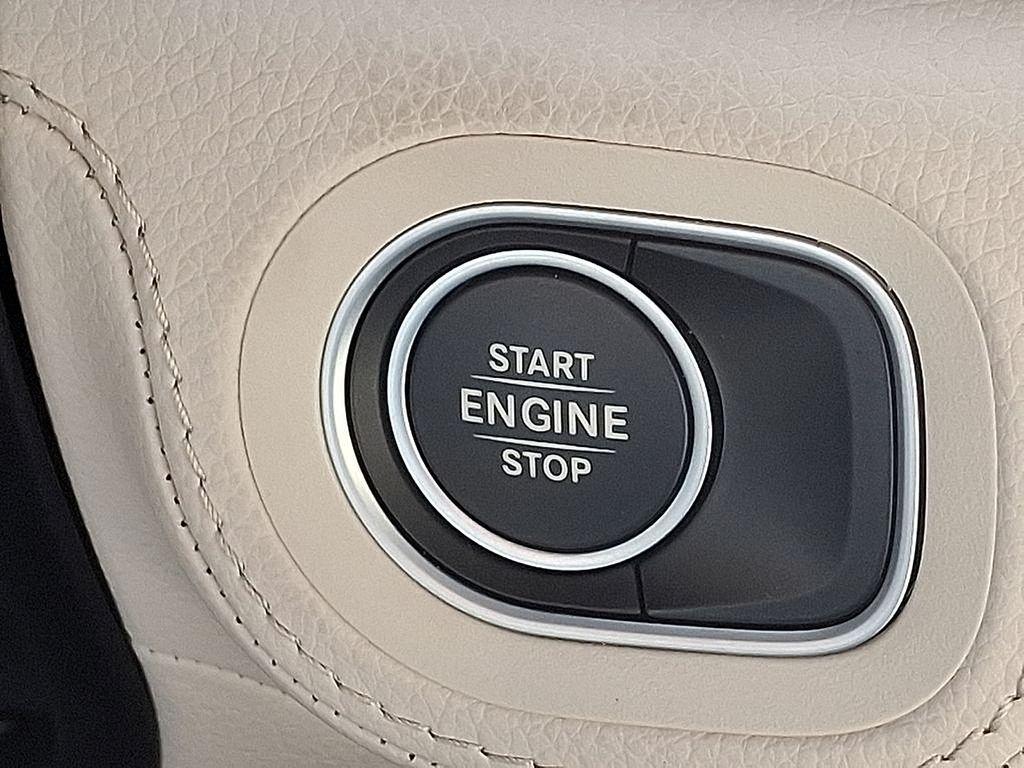 used 2025 Mercedes-Benz GLE 450e car, priced at $67,900