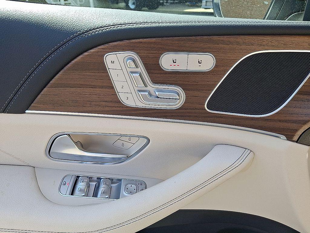 used 2025 Mercedes-Benz GLE 450e car, priced at $67,900