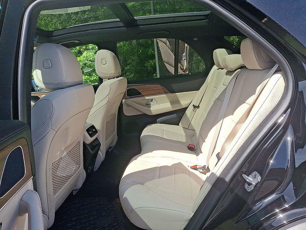used 2025 Mercedes-Benz GLE 450e car, priced at $67,900