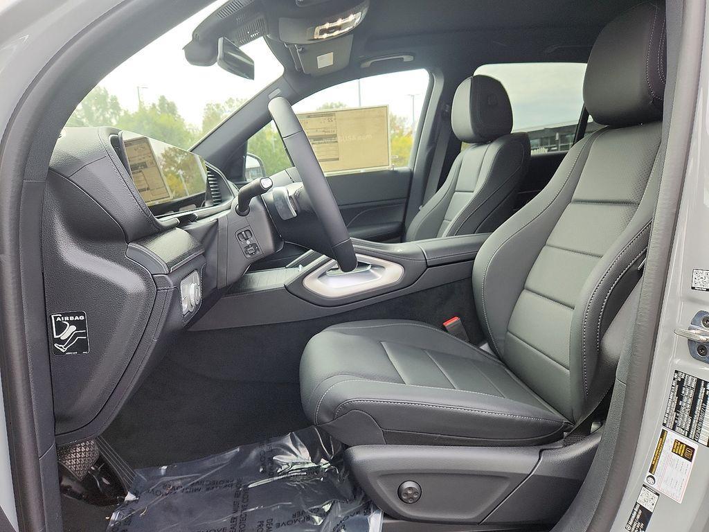 new 2026 Mercedes-Benz GLE 350 car, priced at $75,000
