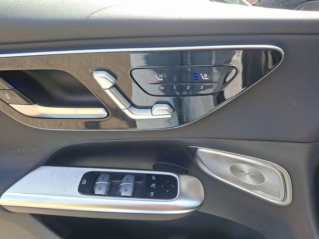 new 2025 Mercedes-Benz GLC 300 car, priced at $64,935
